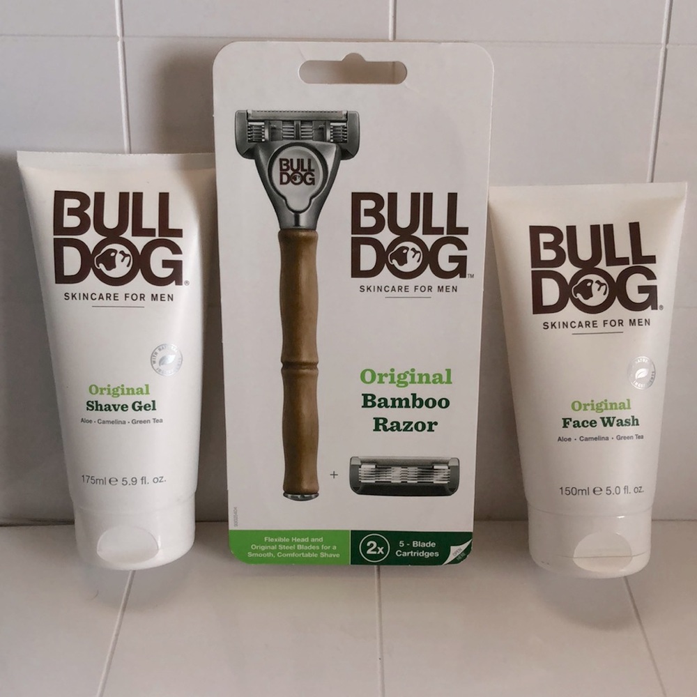 BULLDOG Skincare Set-Bamboo Razor, Shave Gel & Face Wash